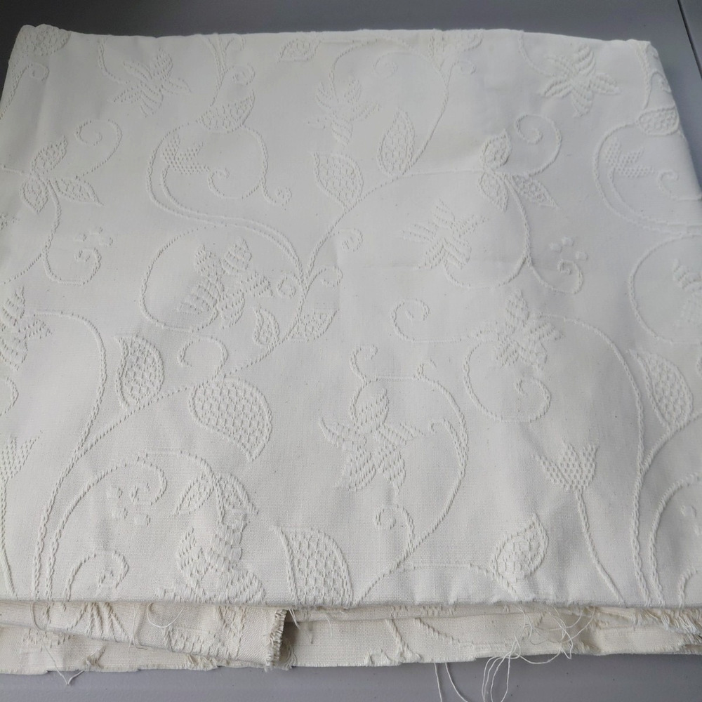 Creme Jacquard Upholstery Fabric Textured Floral 3 YRDS X 58 Creme VTG Heritage - Picture 2 of 4